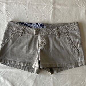 Volcom Women's Tan Short Shorts, 4 Pockets, belt loops, sz-1